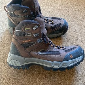 Vasque Goretex Hiking Boot
